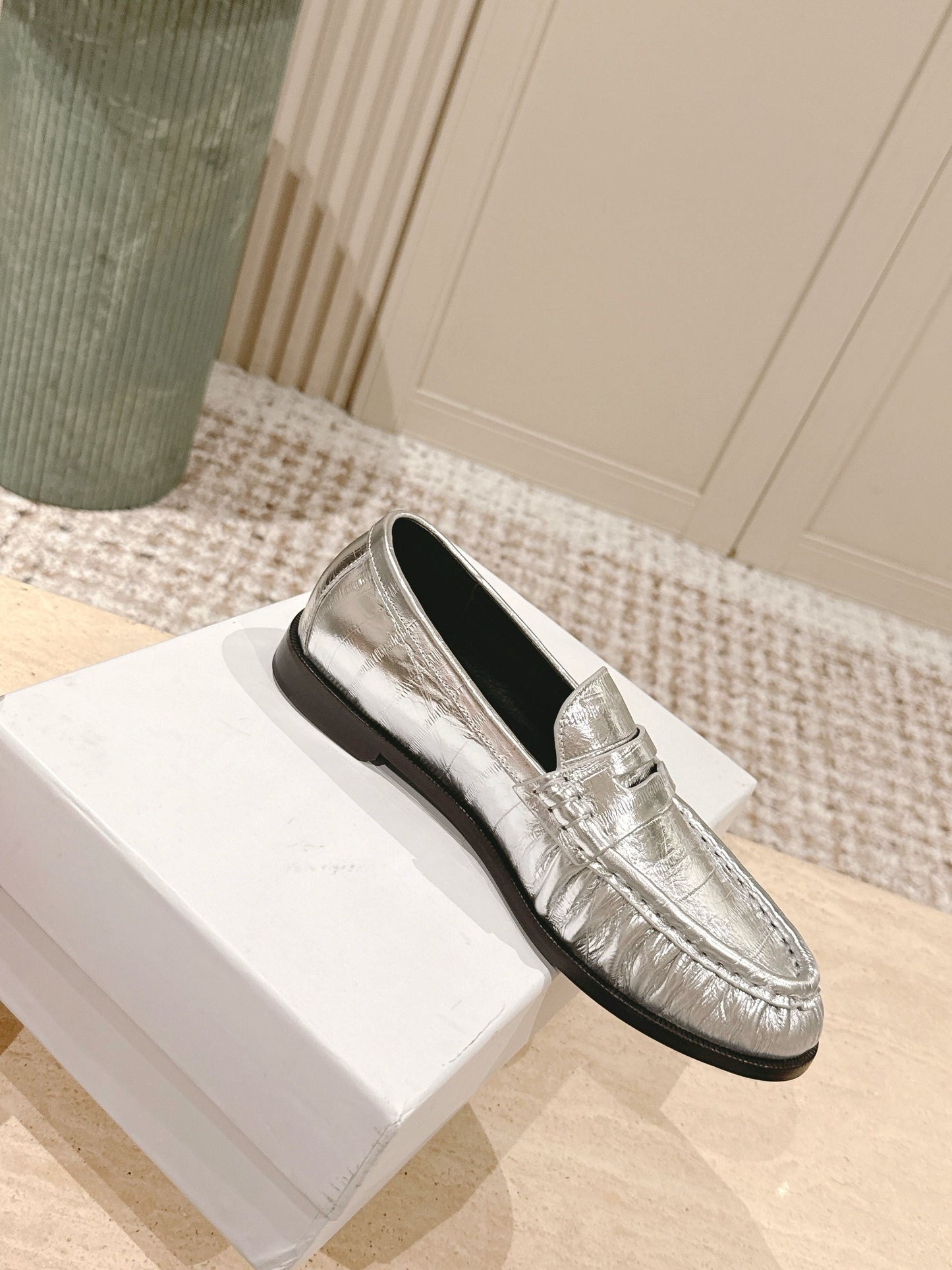 YSL 25S SAINT LAURENT LOAFERS IN SILVER CALFSKIN WITH SMALL LOGO - 35