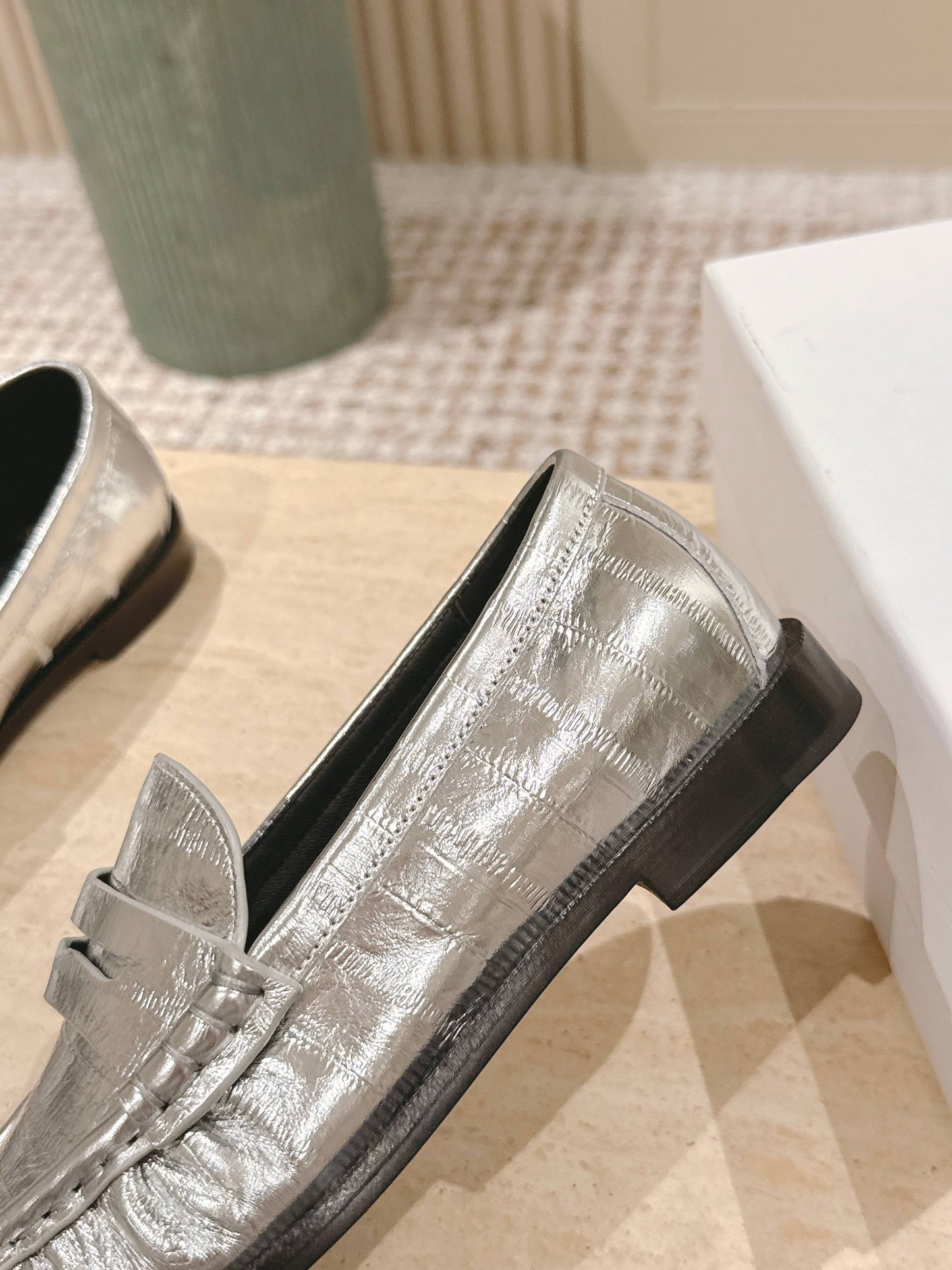 YSL 25S SAINT LAURENT LOAFERS IN SILVER CALFSKIN WITH SMALL LOGO - 35