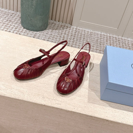БОСОНІЖКИ PRADA 26S СЛІНГБЕК 40 ММ З ТЕМНО-ЧЕРВОНОЇ ТЕЛЯЧОЇ ШКІРИ З ЛОГОТИПОМ