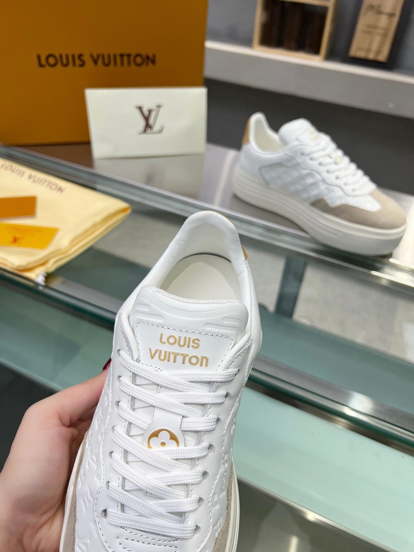 LV WOMEN GROOVY PLATFORM IN CAMEL BROWN SUEDE MIX WHITE EMBOSSED CALFSKIN - 35