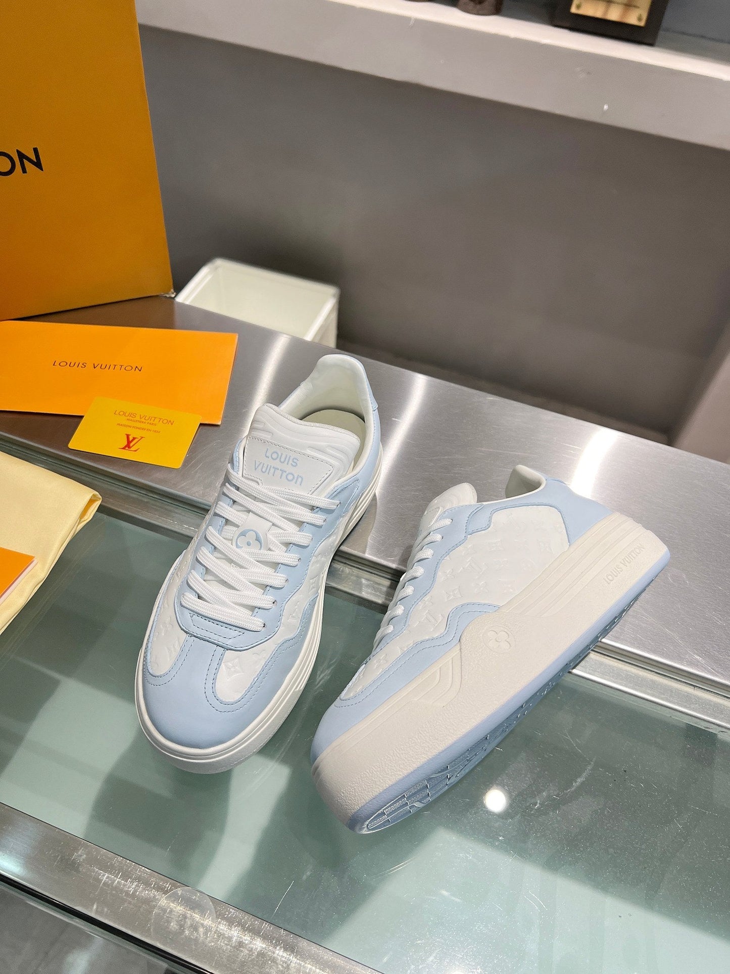 LV WOMEN GROOVY PLATFORM IN WHITE MIX LIGHT BLUE EMBOSSED CALFSKIN - 35