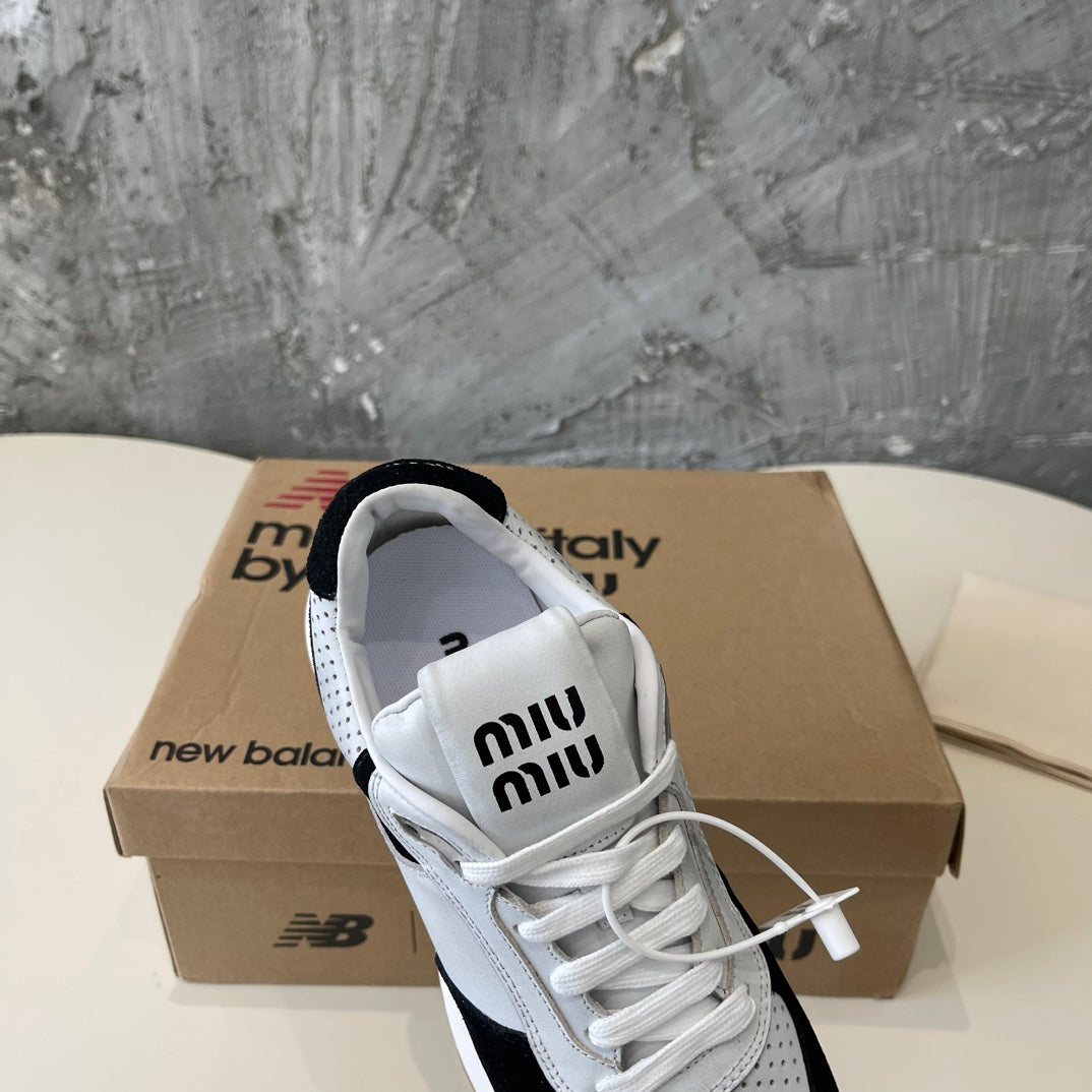 LIGHT GRAY MIX BLACK SNEAKERS COWHIDE - 35