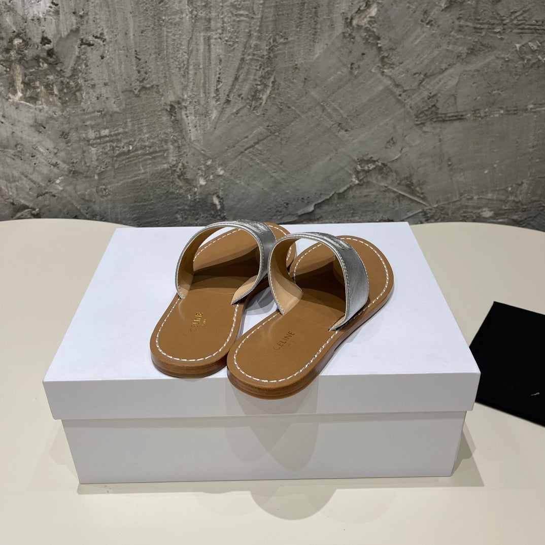 WOMEN TRIOMPHE FLAT THONG IN CALFSKIN SILVER - 35