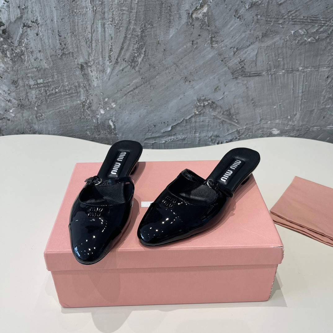CAP TOE MULES BLACK SHEEPSKIN - 35