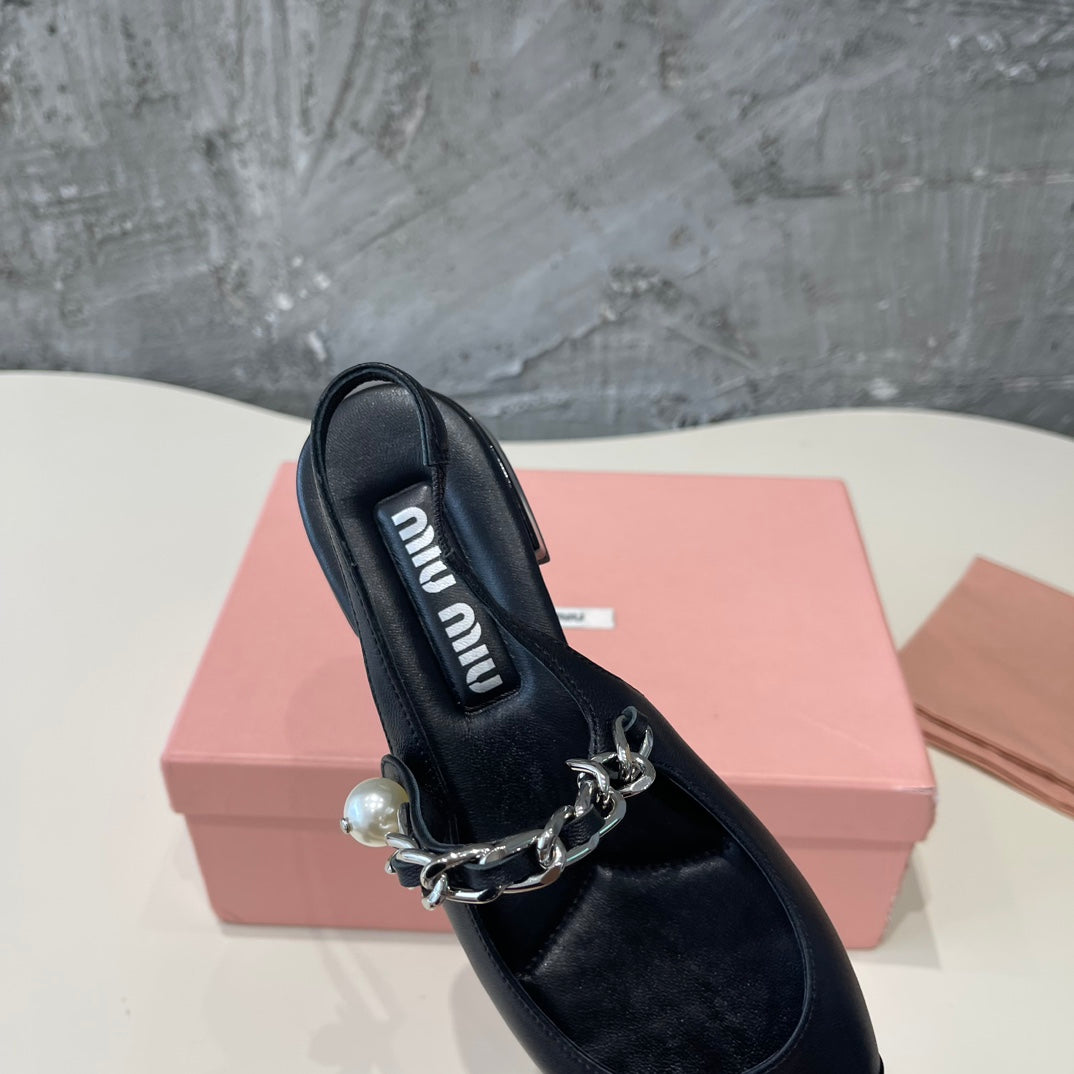 SMALL SQUARE HEAD MARY JANE SANDAL BLACK CALFSKIN - 35