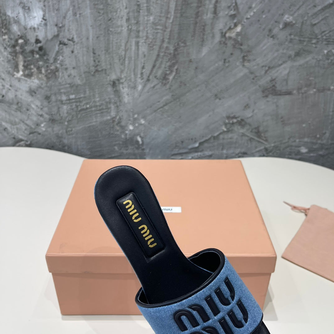 BLACK HIGH HEEL WITH AZURE BLUE STRAPS - 35