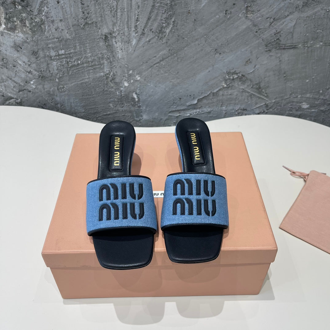 BLACK HIGH HEEL WITH AZURE BLUE STRAPS - 35
