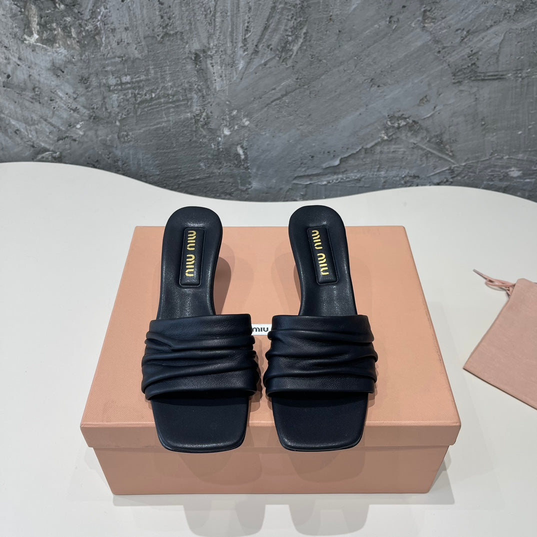 HIGH - HEEL BLACK SHEEPSKIN WITH STYLIZED STRAPS - 35
