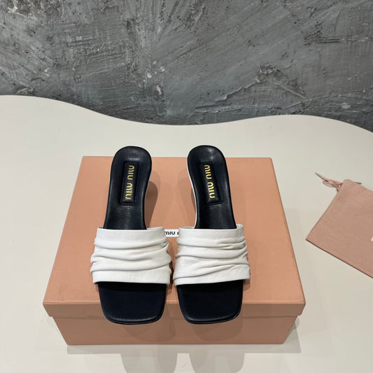 HIGH - HEEL WHITE MIX BLACK SHEEPSKIN WITH STYLIZED STRAPS - 35