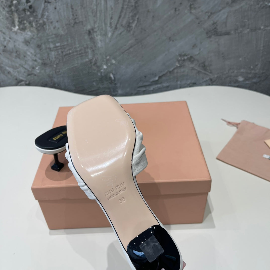 HIGH - HEEL WHITE MIX BLACK SHEEPSKIN WITH STYLIZED STRAPS - 35
