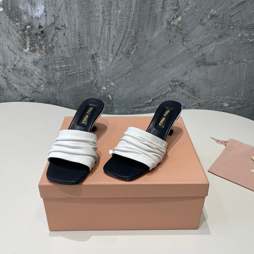 HIGH - HEEL WHITE MIX BLACK SHEEPSKIN WITH STYLIZED STRAPS - 35