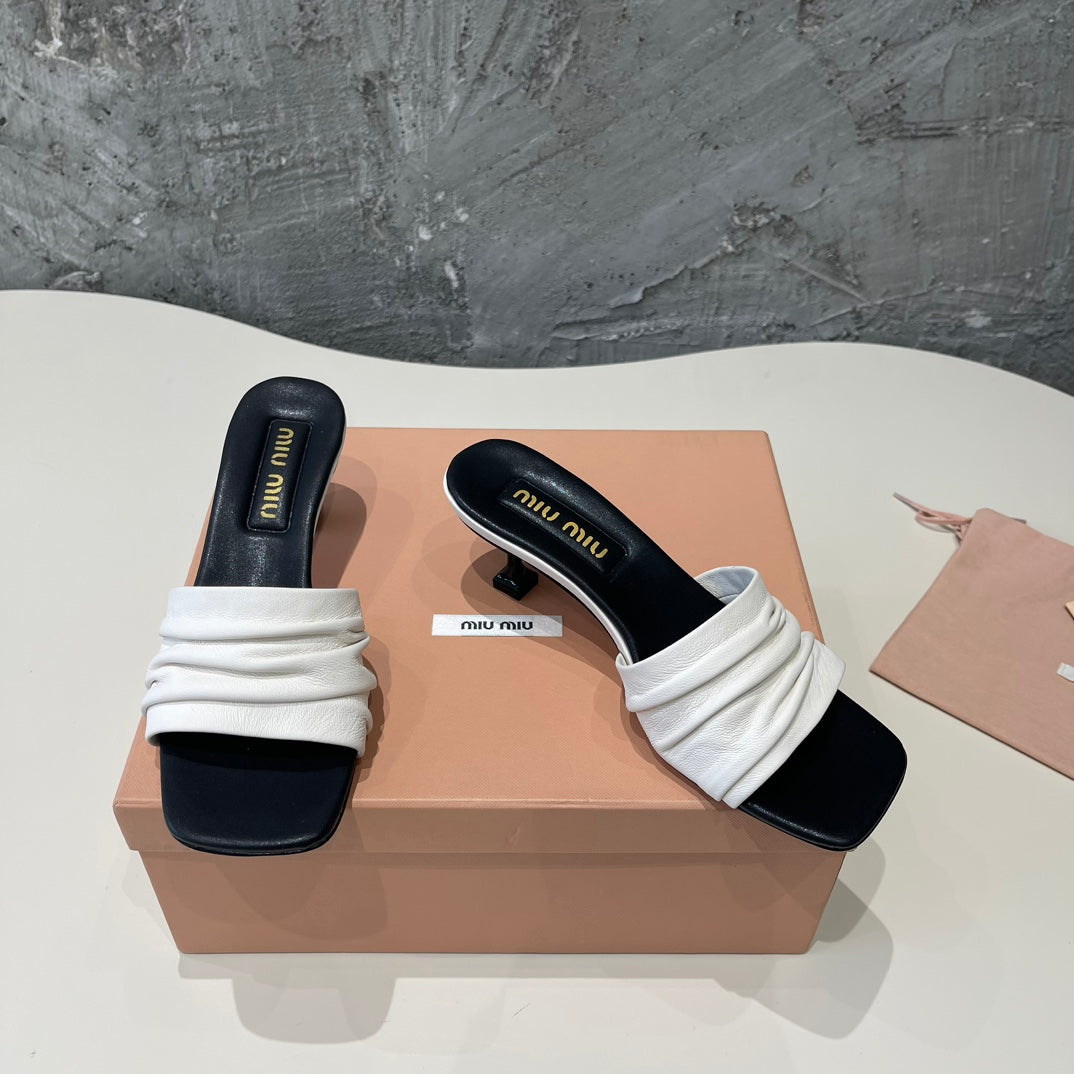 HIGH - HEEL WHITE MIX BLACK SHEEPSKIN WITH STYLIZED STRAPS - 35