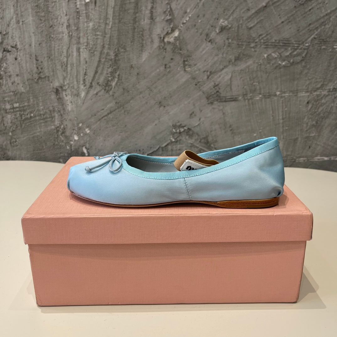 BALLET FLAT SHOES LIGHT BLUE GLOSSY SHEEPSKIN - 35