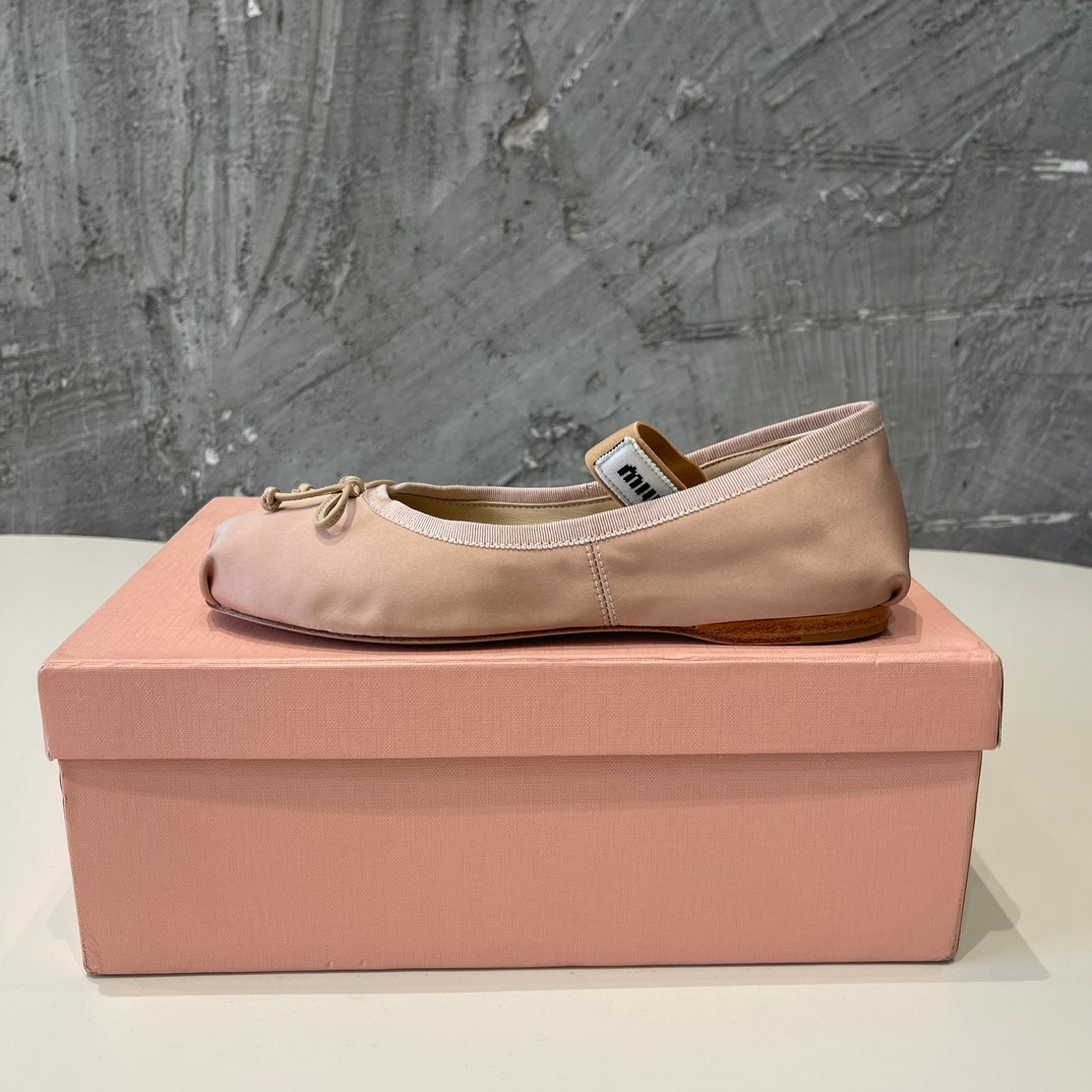 BALLET FLAT SHOES PASTEL PINK COLOR GLOSSY SHEEPSKIN - 35