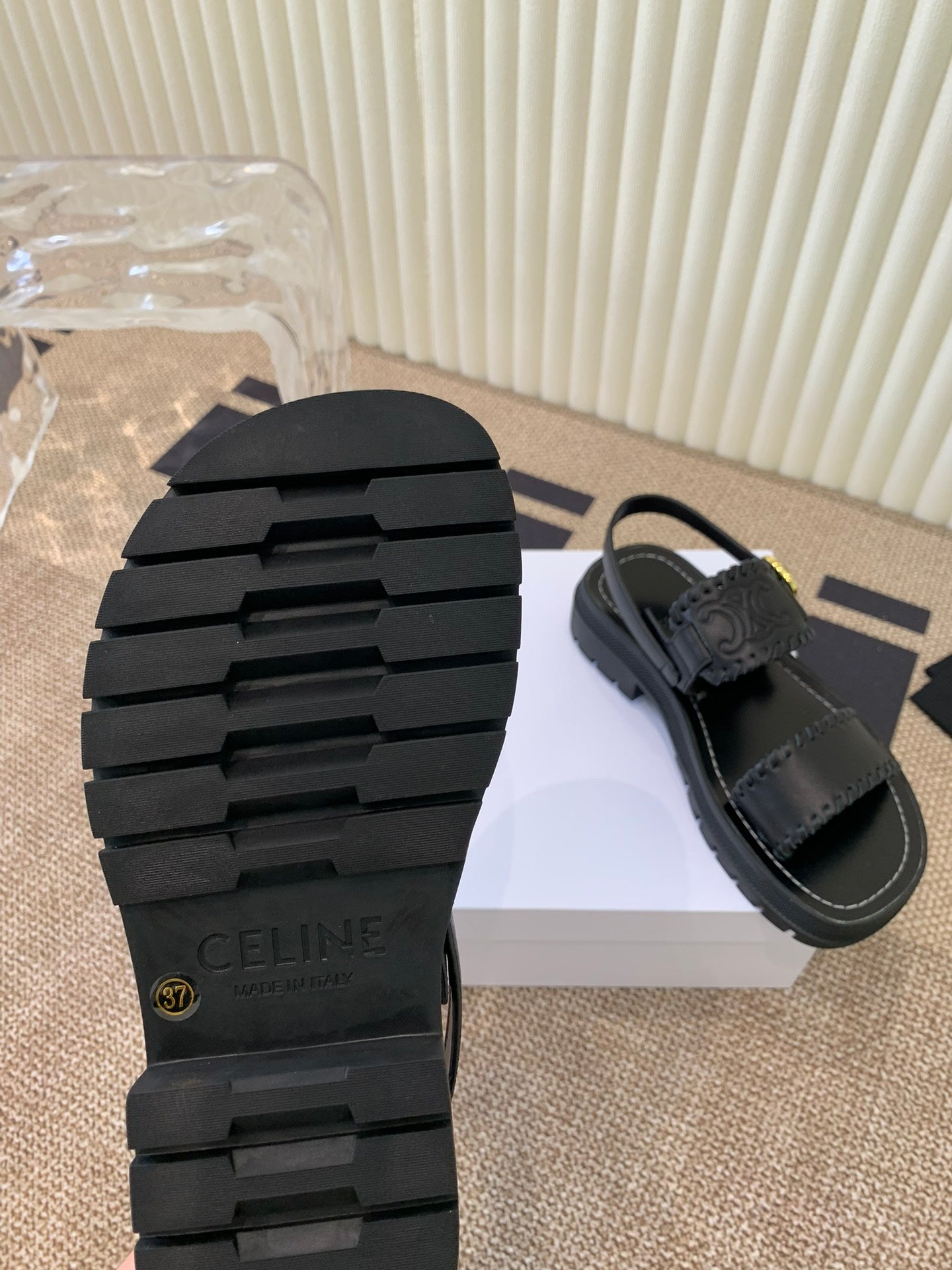 ROMAN SANDAL IN BLACK CALFSKIN - 35