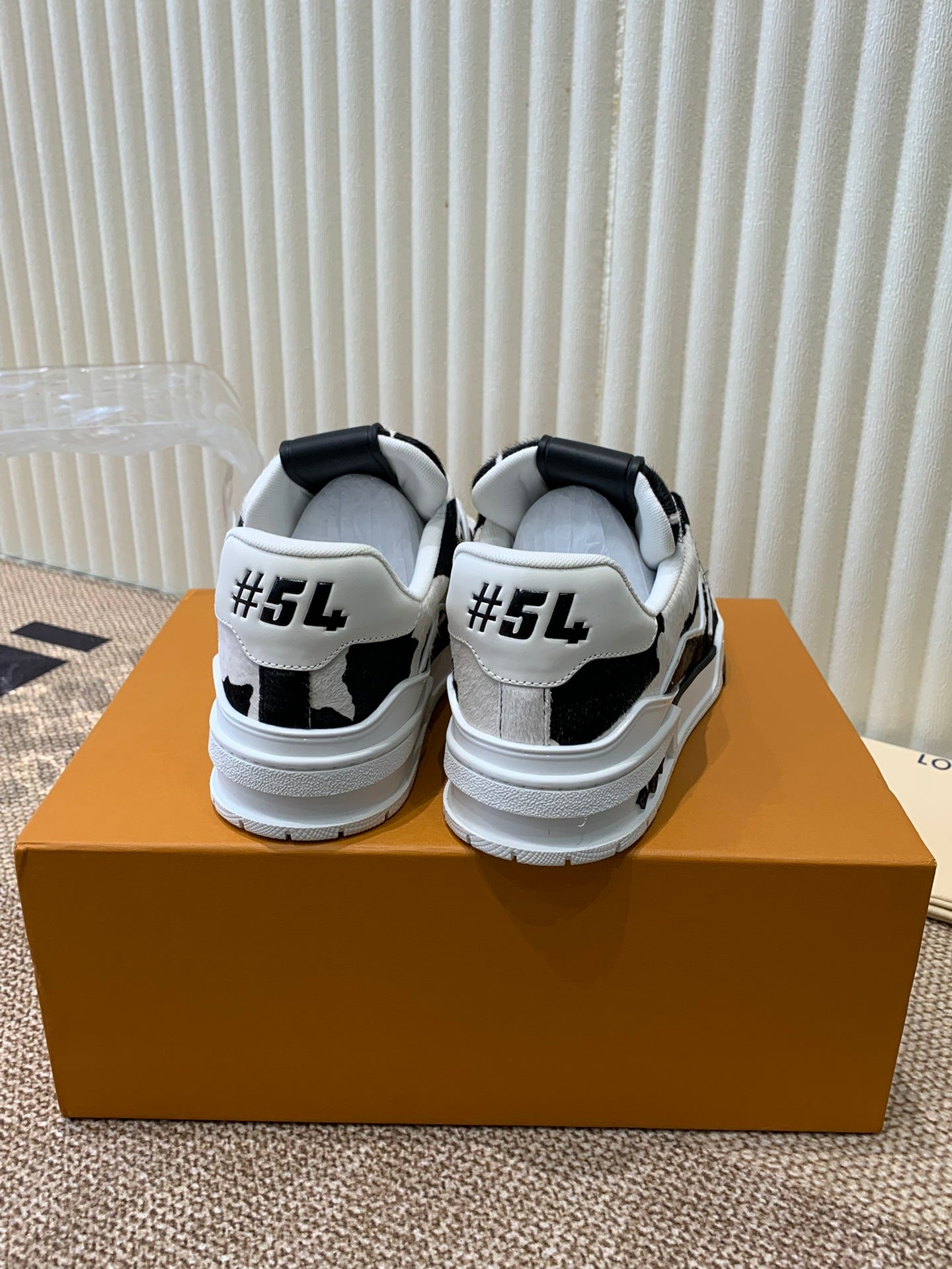 LV TRAINER SNEAKER BLACK MIX WHITE - 35