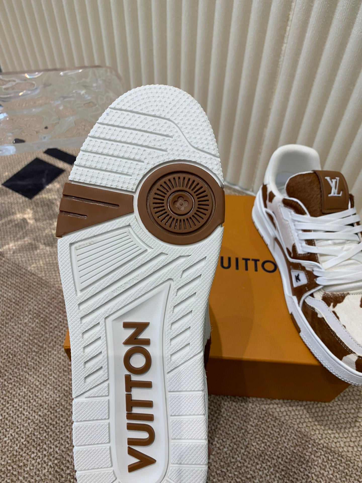 LV TRAINER SNEAKER PONY BROWN MIX WHITE - 35