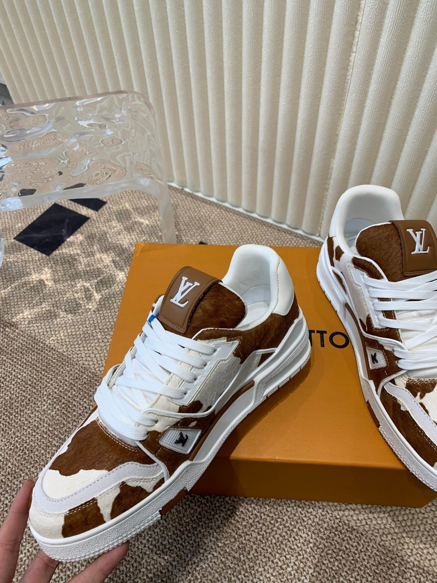 LV TRAINER SNEAKER PONY BROWN MIX WHITE - 35
