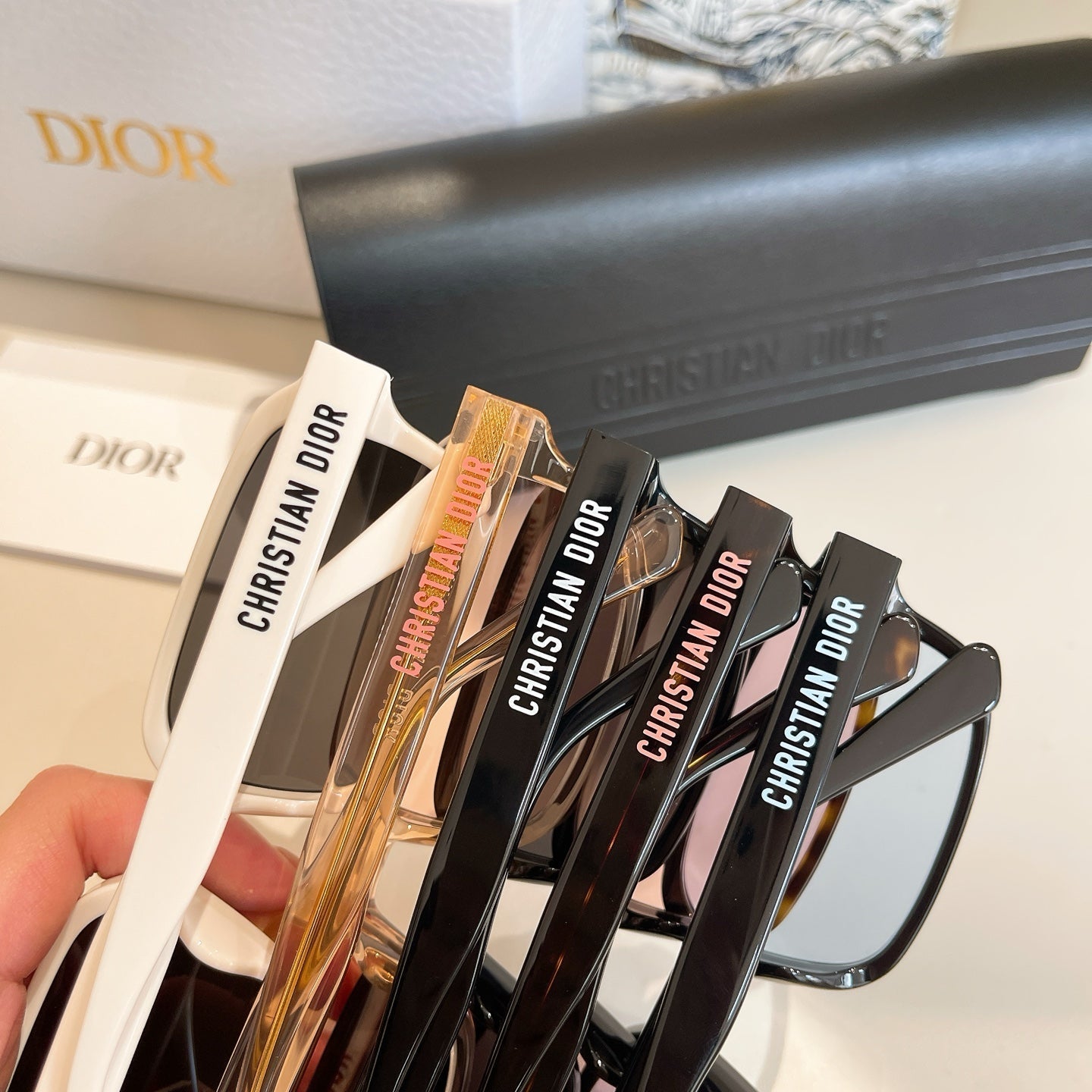 MONTAIGNE SUNGLASS ¥ACIFIC S3F IN ACETATE - Black