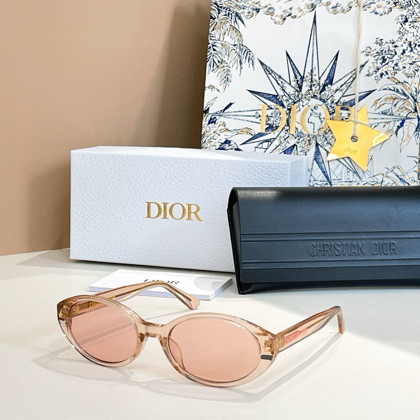 MONTAIGNE SUNGLASS ¥ACIFIC R1F IN ACETATE - Pink Clear
