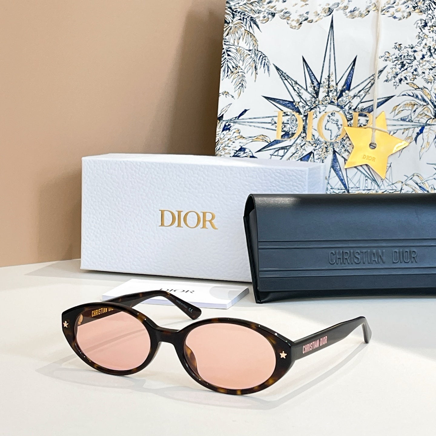 MONTAIGNE SUNGLASS ¥ACIFIC R1F IN ACETATE - Pink Clear