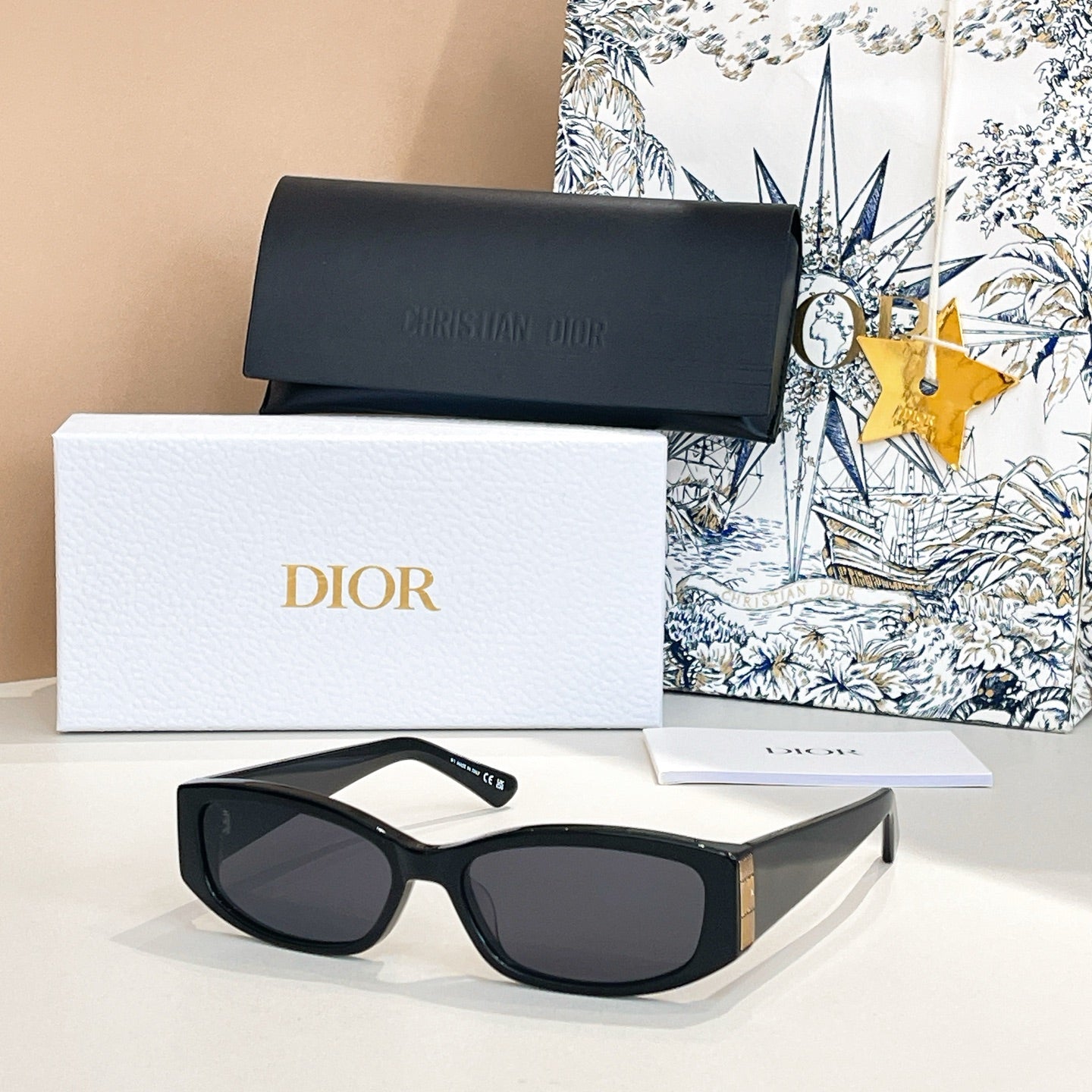 MONTAIGNE SUNGLASS DIORGLOW S1I IN ACETATE - Dark Havana
