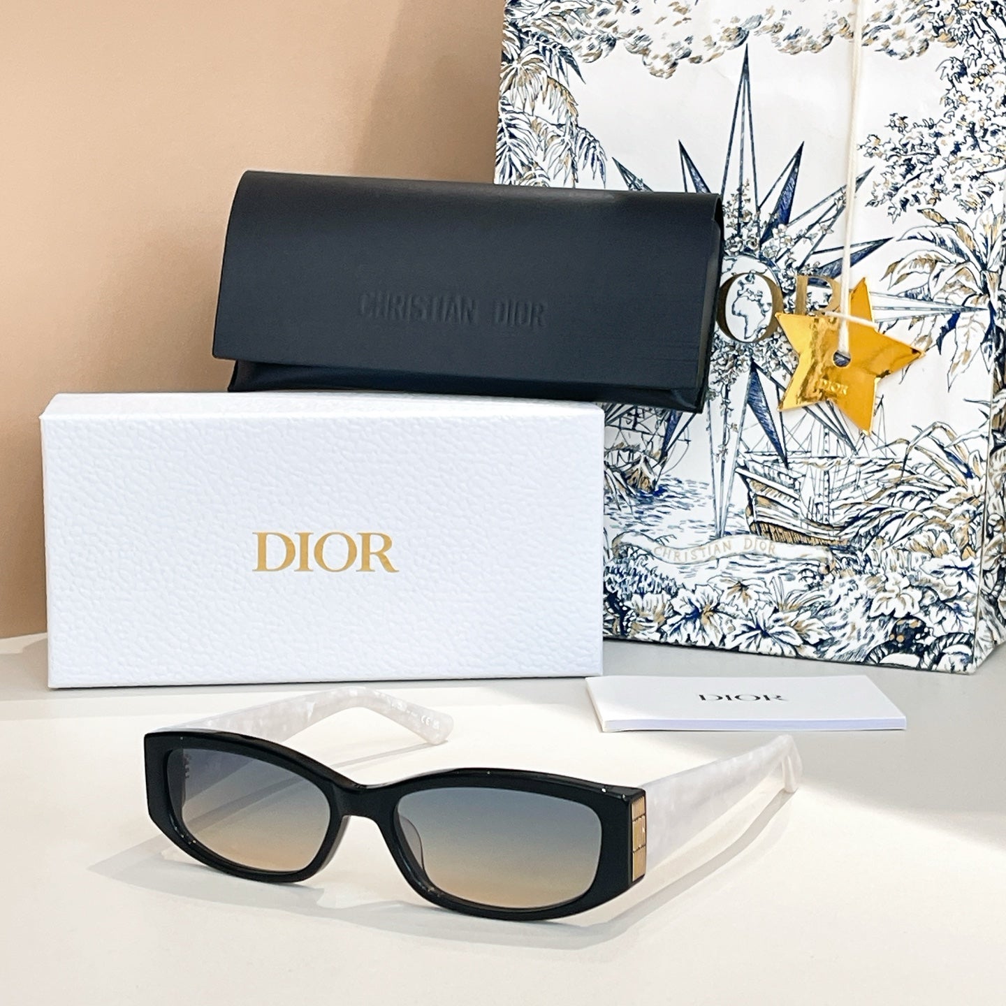 MONTAIGNE SUNGLASS DIORGLOW S1I IN ACETATE - Dark Havana