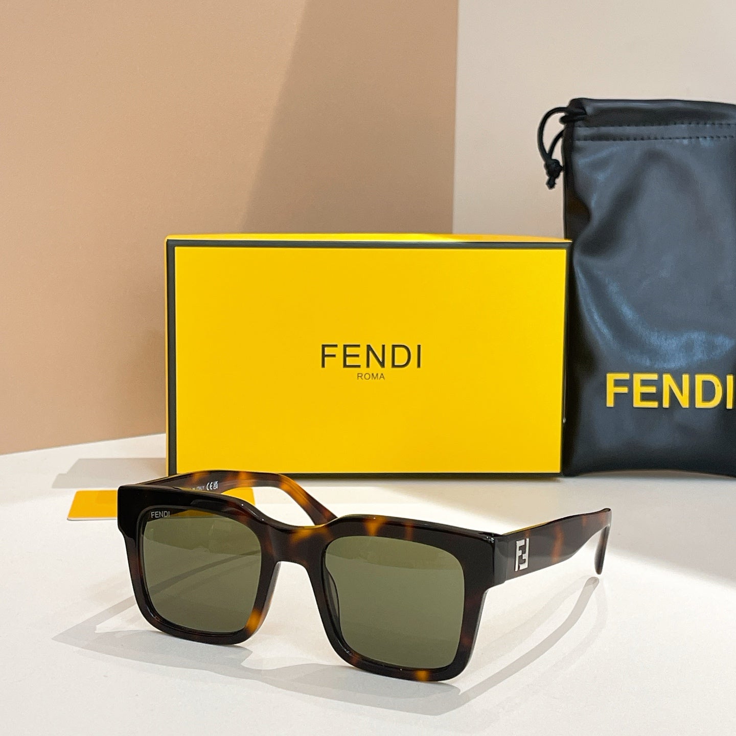 ROMA SQUARE FRAME SUNGLASSES FFF0053 IN ACETATE - Red orange