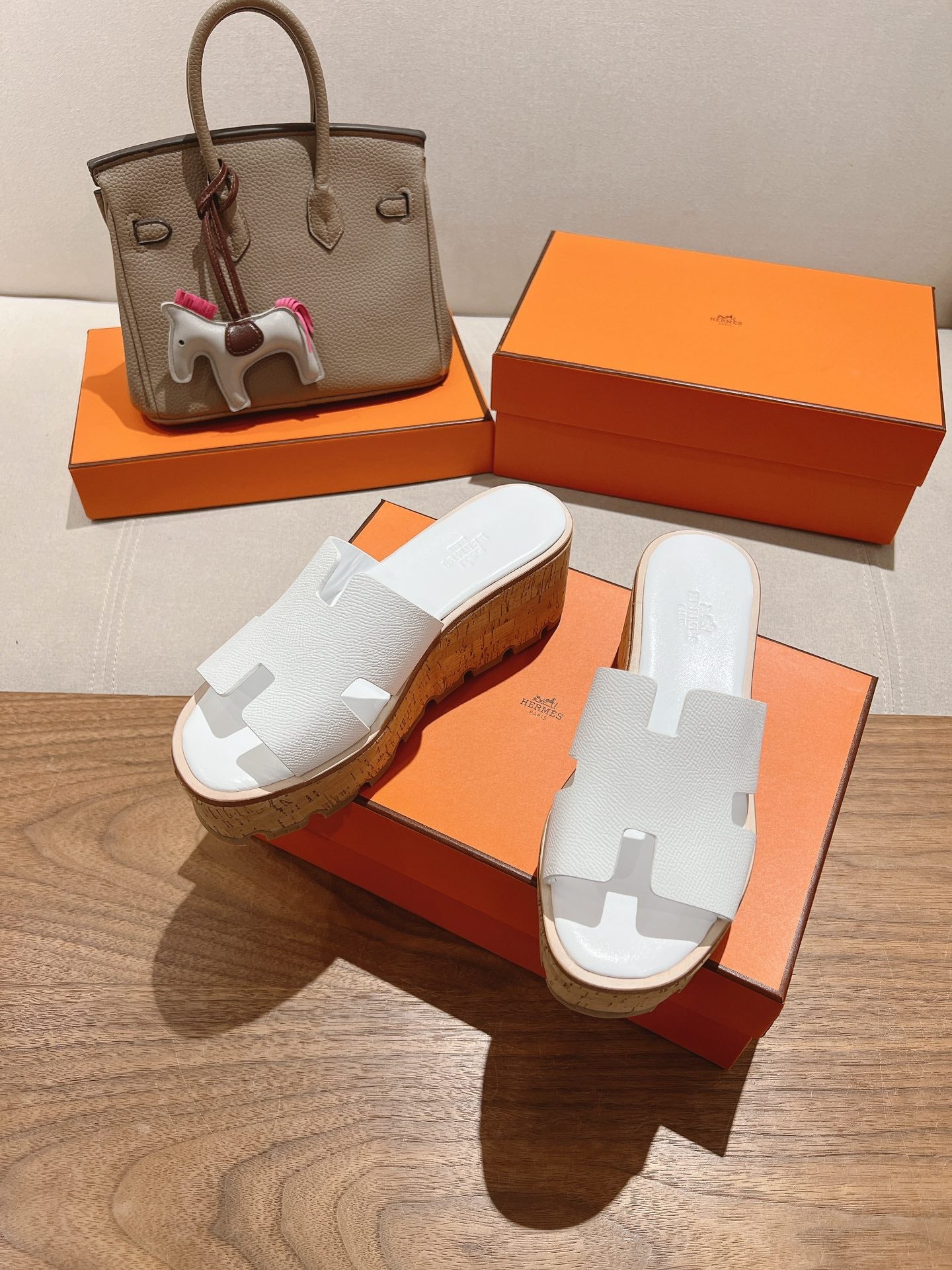 HM 25S HIGH WEDGE SANDALS IN WHITE LAMBSKIN STYLE 34 - 35