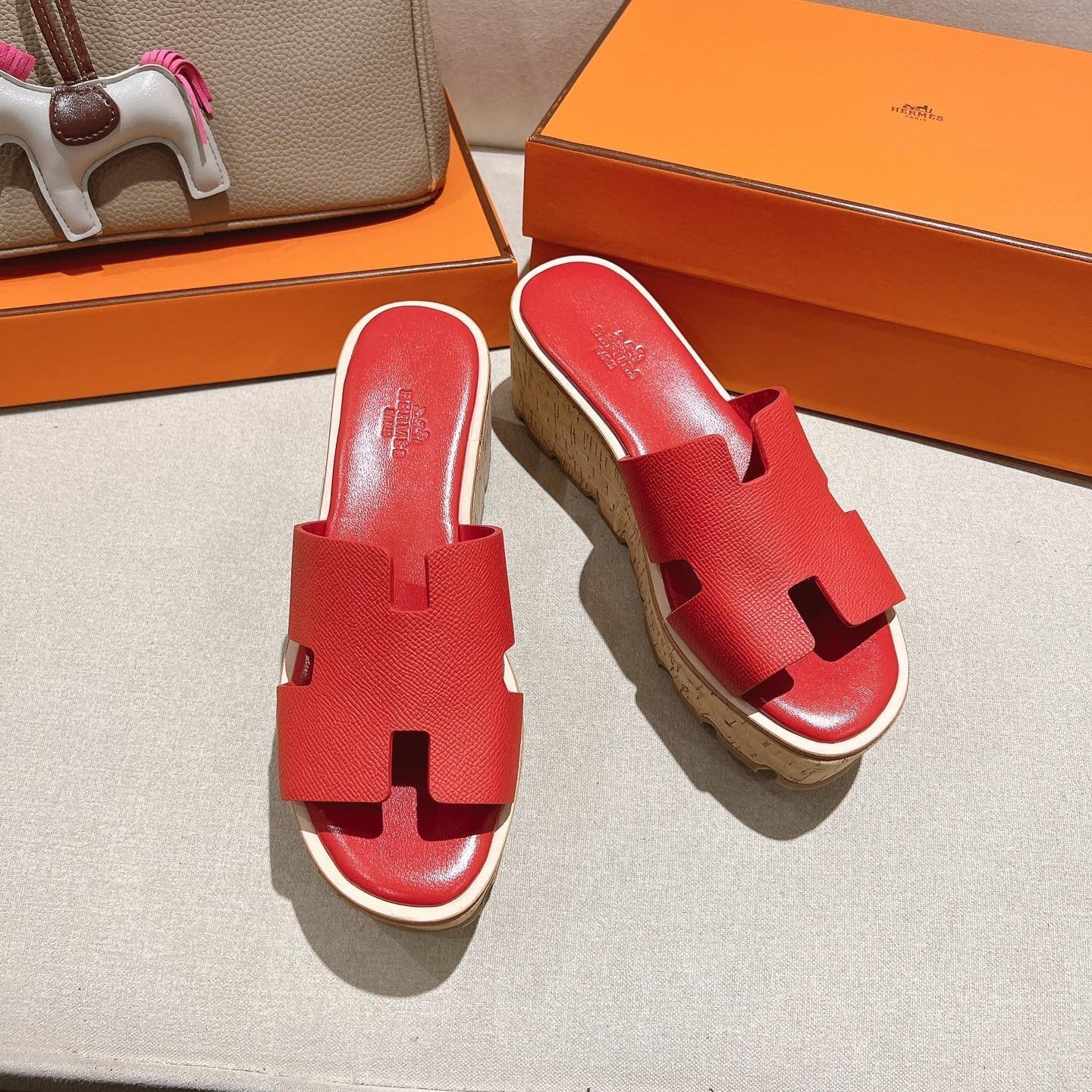 HM 25S HIGH WEDGE SANDALS IN RED LAMBSKIN STYLE 35 - 35