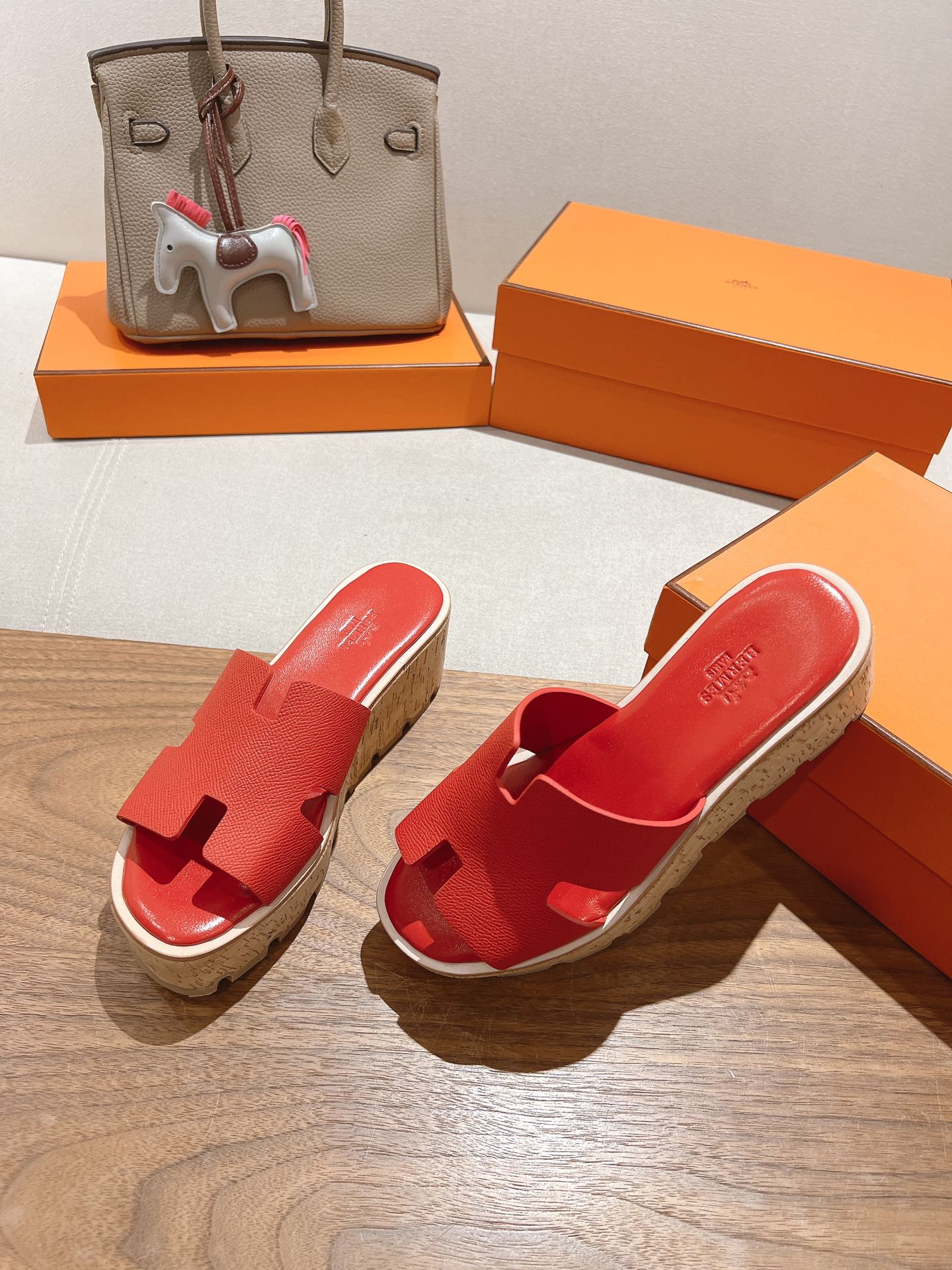 HM 25S HIGH WEDGE SANDALS IN RED LAMBSKIN STYLE 35 - 35