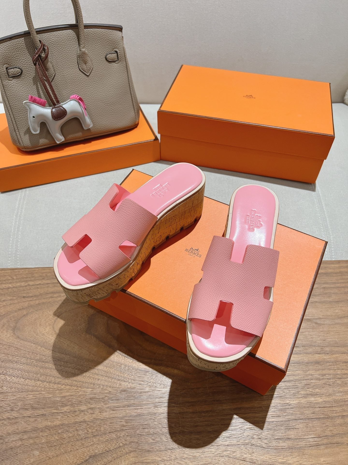 HM 25S HIGH WEDGE SANDALS IN PINK LAMBSKIN STYLE 31 - 35