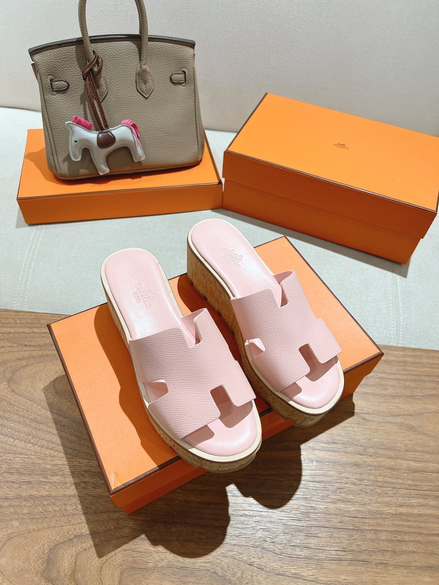HM 25S HIGH WEDGE SANDALS IN PASTEL PINK LAMBSKIN STYLE 29 - 35