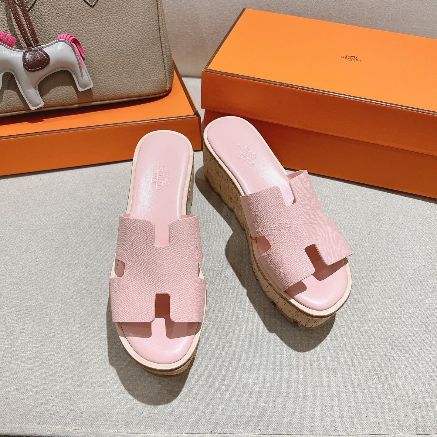 HM 25S HIGH WEDGE SANDALS IN PASTEL PINK LAMBSKIN STYLE 29 - 35