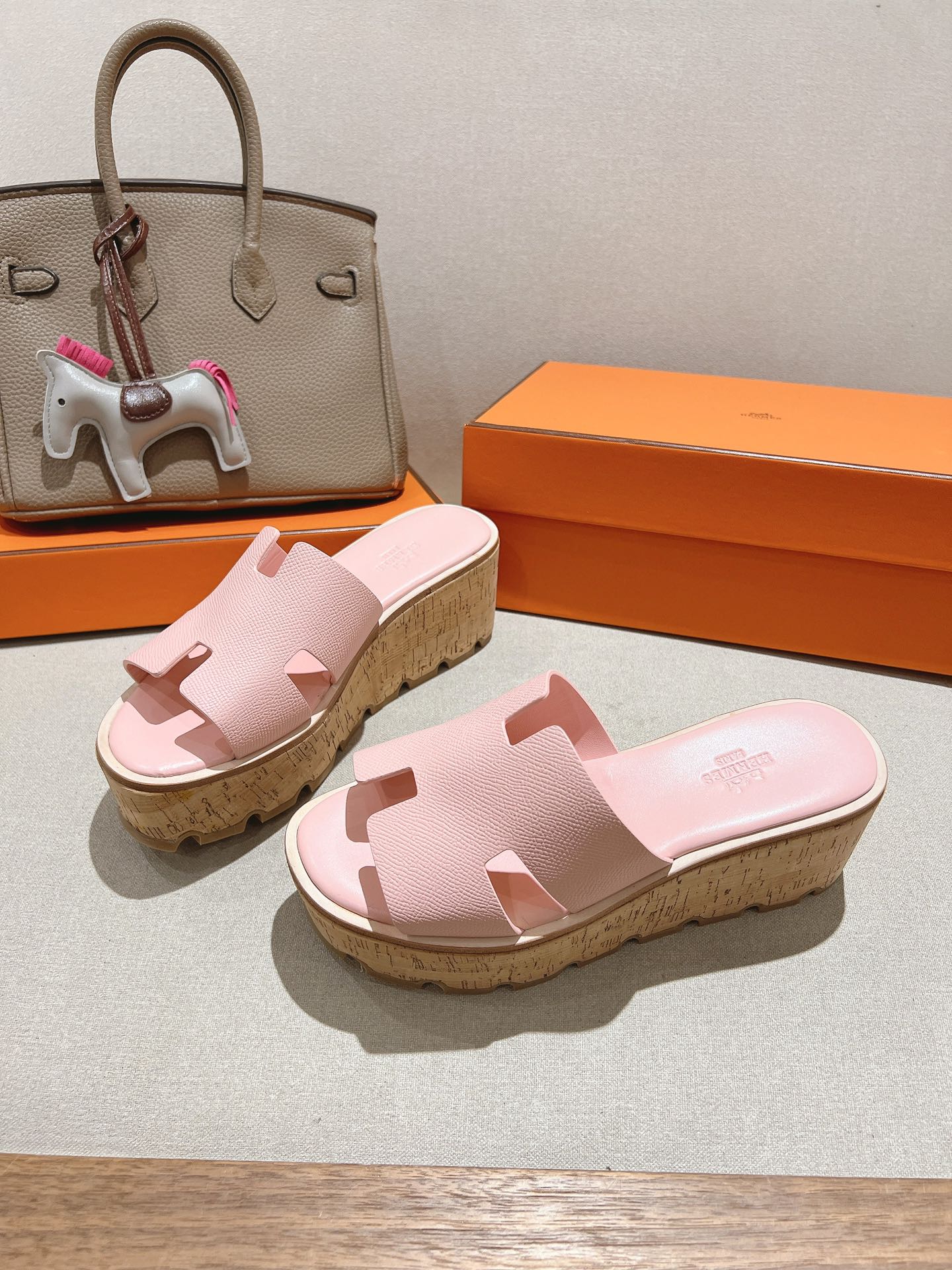 HM 25S HIGH WEDGE SANDALS IN PASTEL PINK LAMBSKIN STYLE 29 - 35