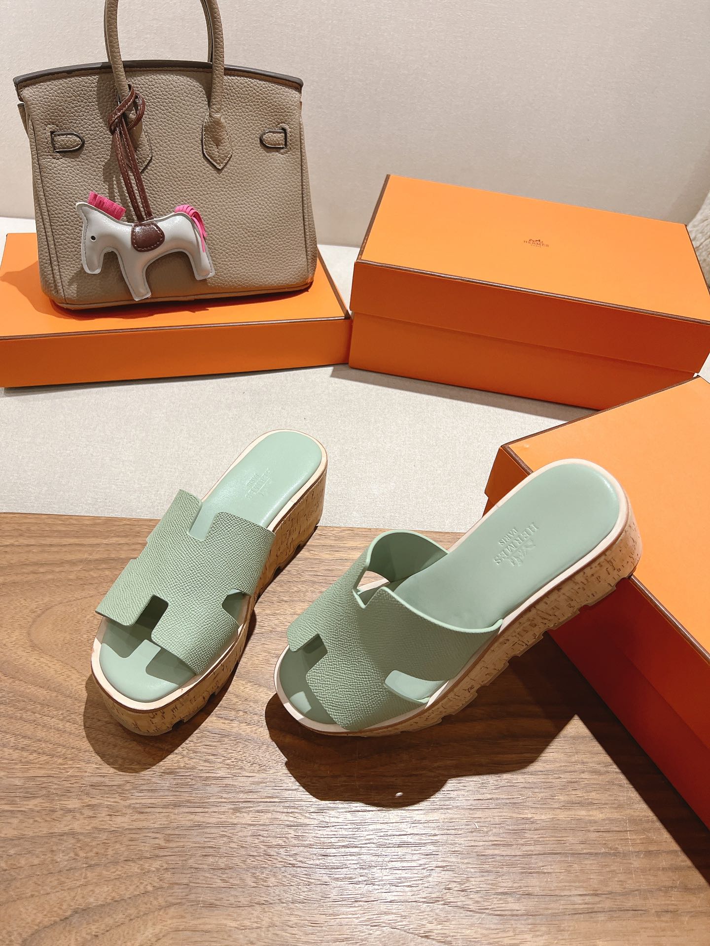 HM 25S HIGH WEDGE SANDALS IN SOFT MINT GREEN LAMBSKIN STYLE 28 - 35