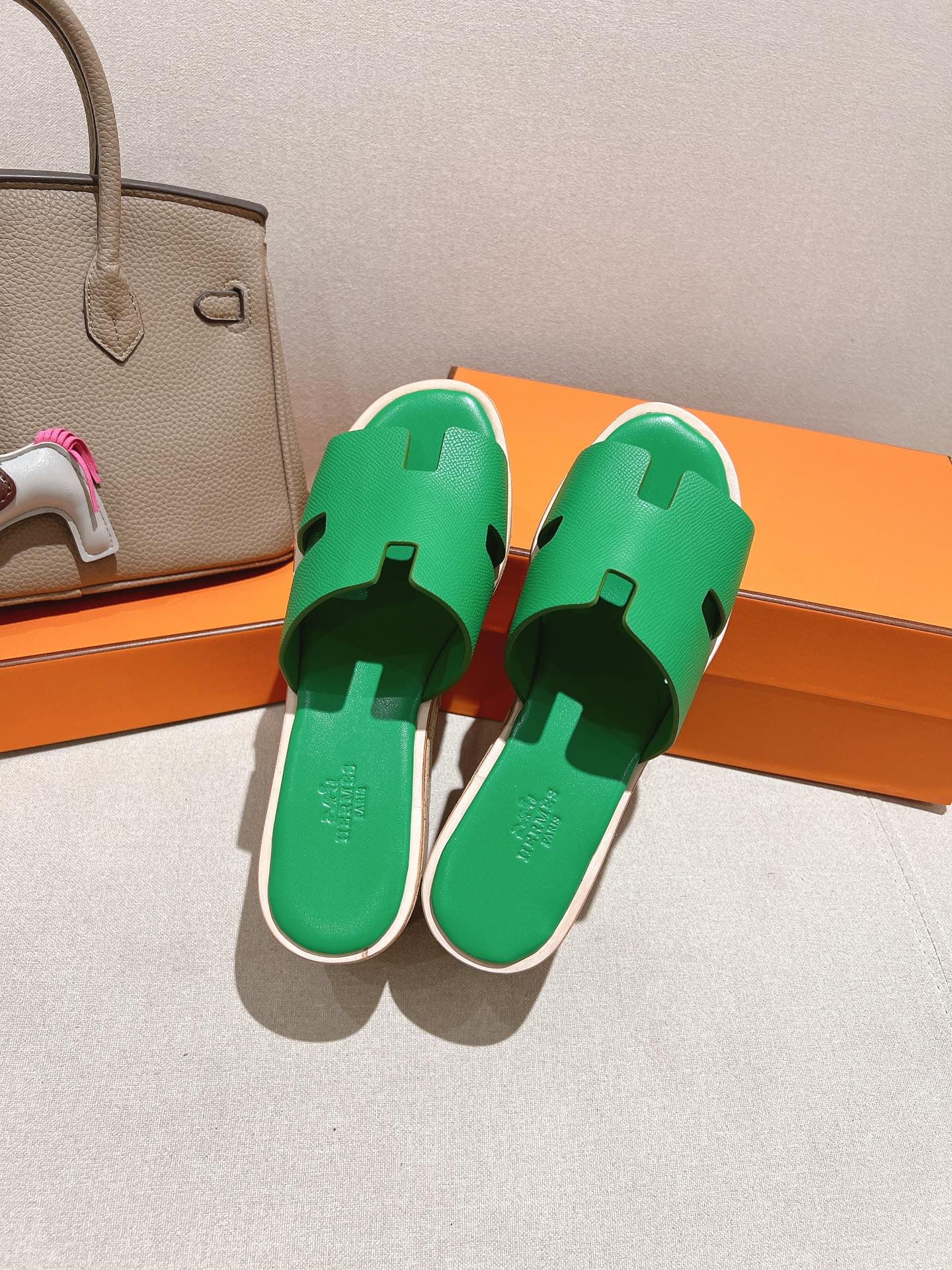 HM 25S HIGH WEDGE SANDALS IN GREEN LAMBSKIN STYLE 25 - 35