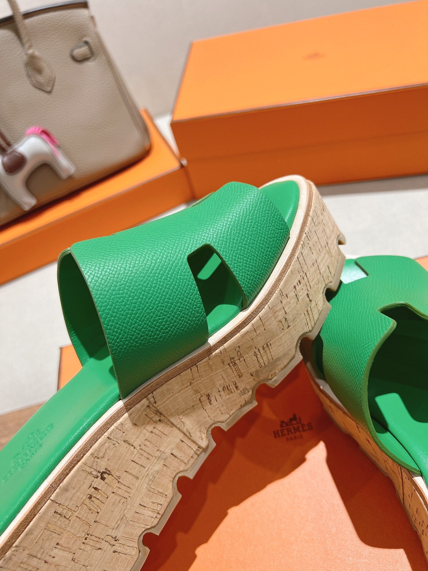 HM 25S HIGH WEDGE SANDALS IN GREEN LAMBSKIN STYLE 25 - 35
