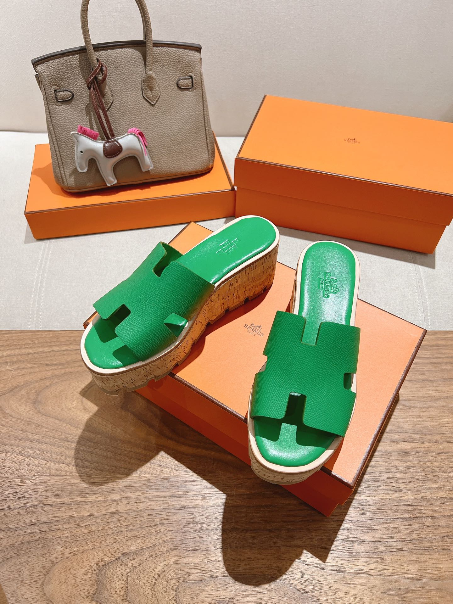 HM 25S HIGH WEDGE SANDALS IN GREEN LAMBSKIN STYLE 25 - 35