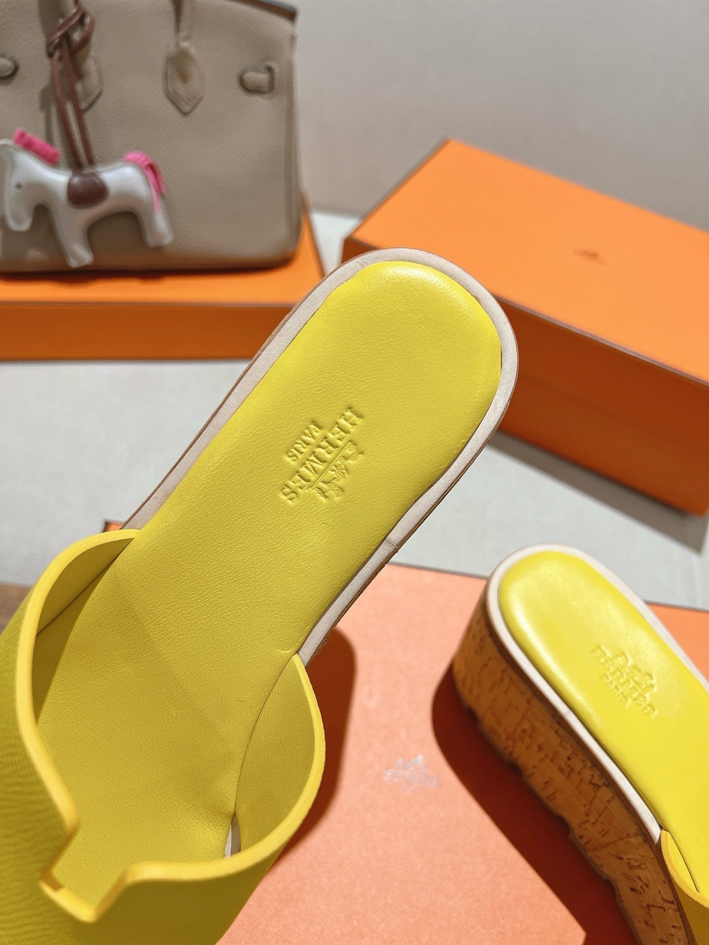HM 25S HIGH WEDGE SANDALS IN YELLOW LAMBSKIN STYLE 26 - 35
