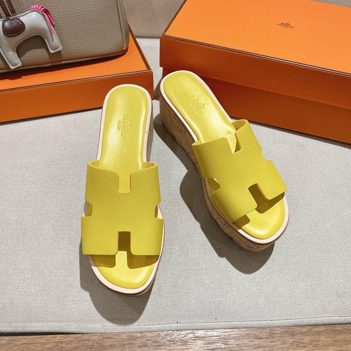 HM 25S HIGH WEDGE SANDALS IN YELLOW LAMBSKIN STYLE 26 - 35