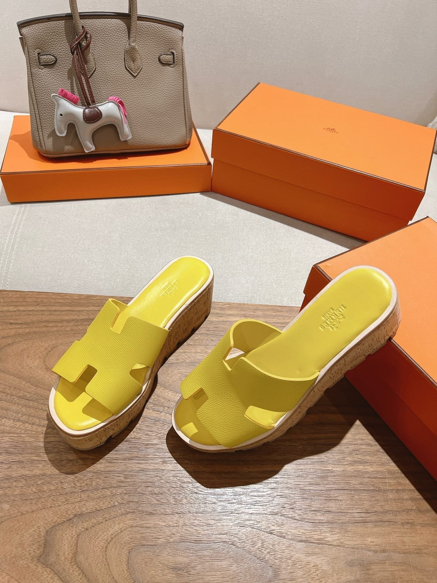 HM 25S HIGH WEDGE SANDALS IN YELLOW LAMBSKIN STYLE 26 - 35