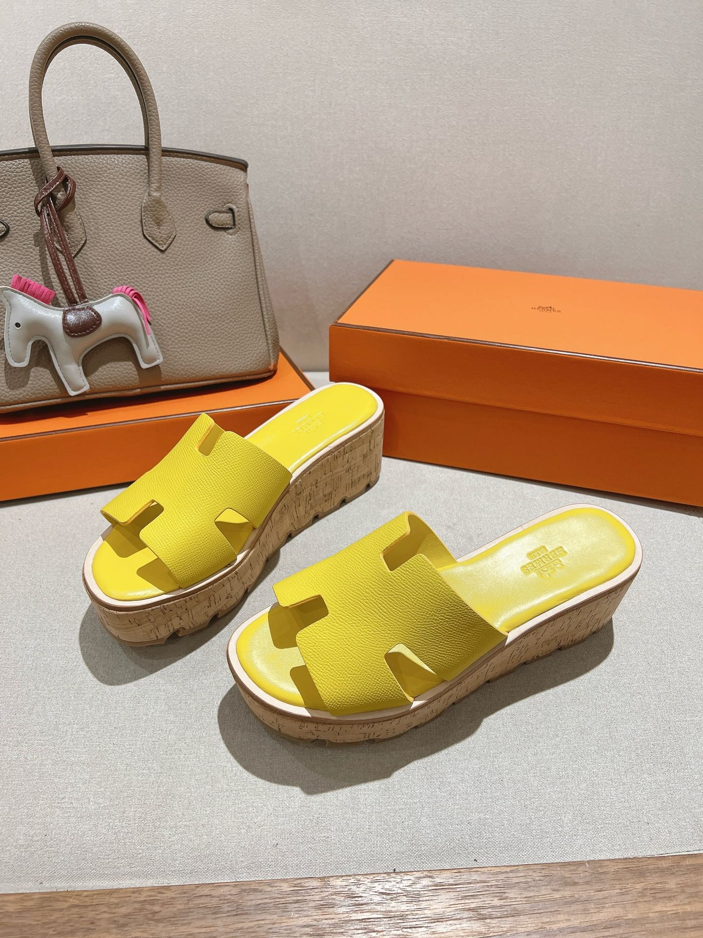 HM 25S HIGH WEDGE SANDALS IN YELLOW LAMBSKIN STYLE 26 - 35