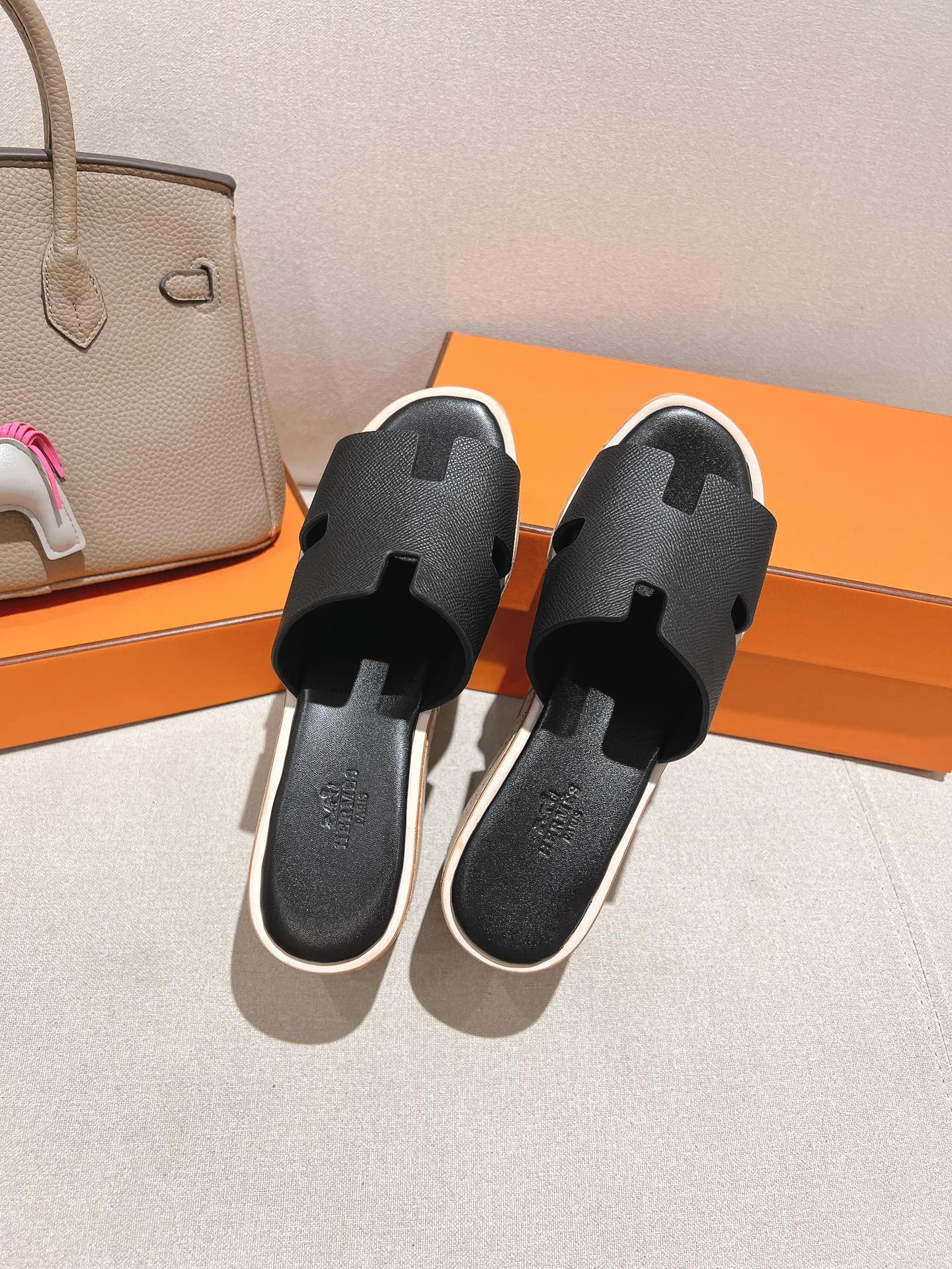 HM 25S HIGH WEDGE SANDALS IN BLACK LAMBSKIN STYLE 23 - 35