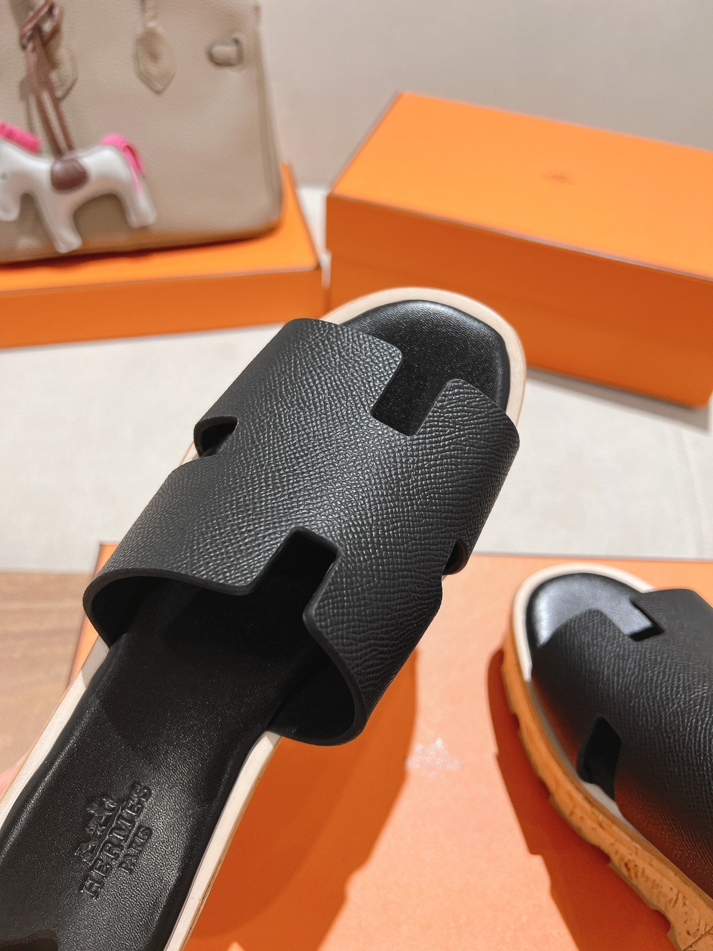 HM 25S HIGH WEDGE SANDALS IN BLACK LAMBSKIN STYLE 23 - 35