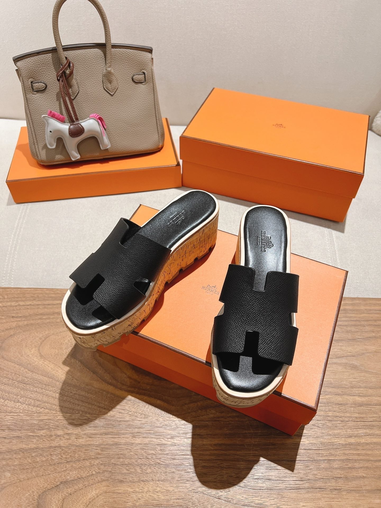 HM 25S HIGH WEDGE SANDALS IN BLACK LAMBSKIN STYLE 23 - 35