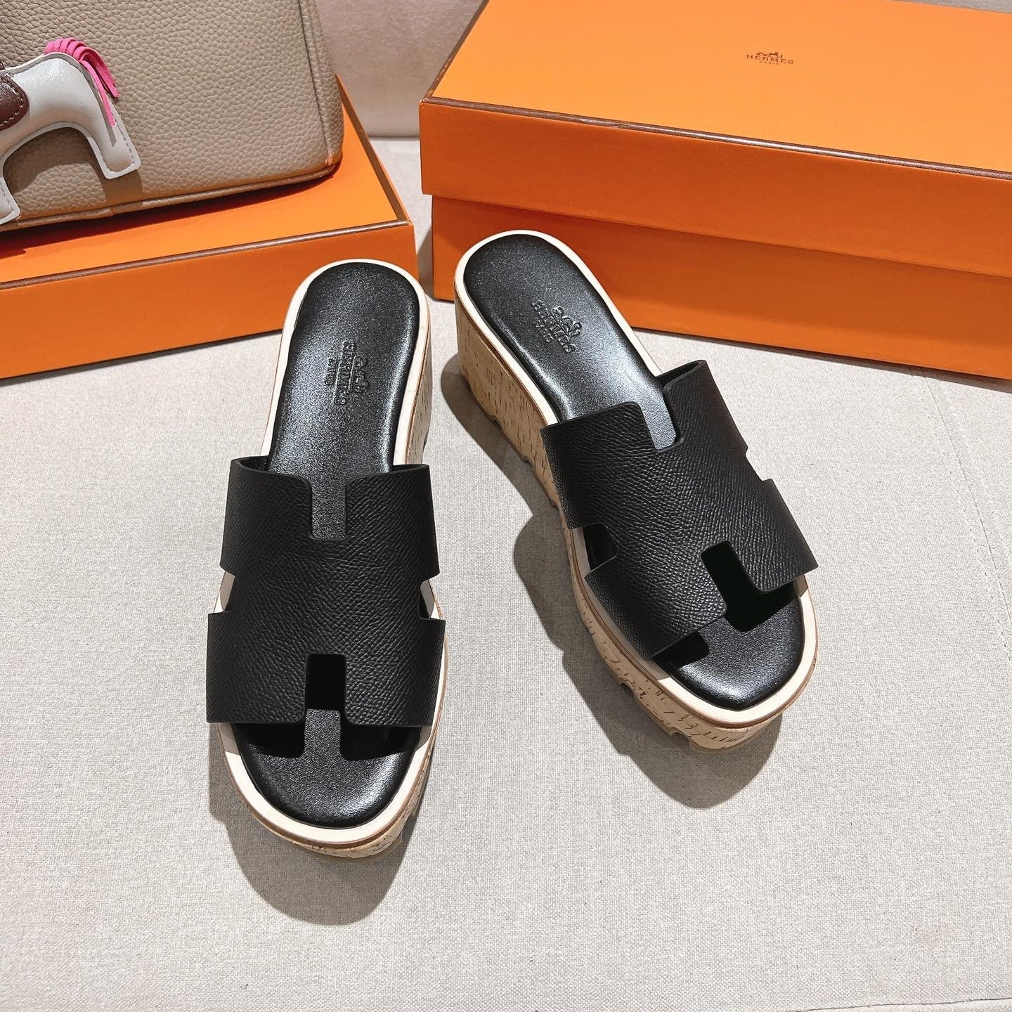 HM 25S HIGH WEDGE SANDALS IN BLACK LAMBSKIN STYLE 23 - 35