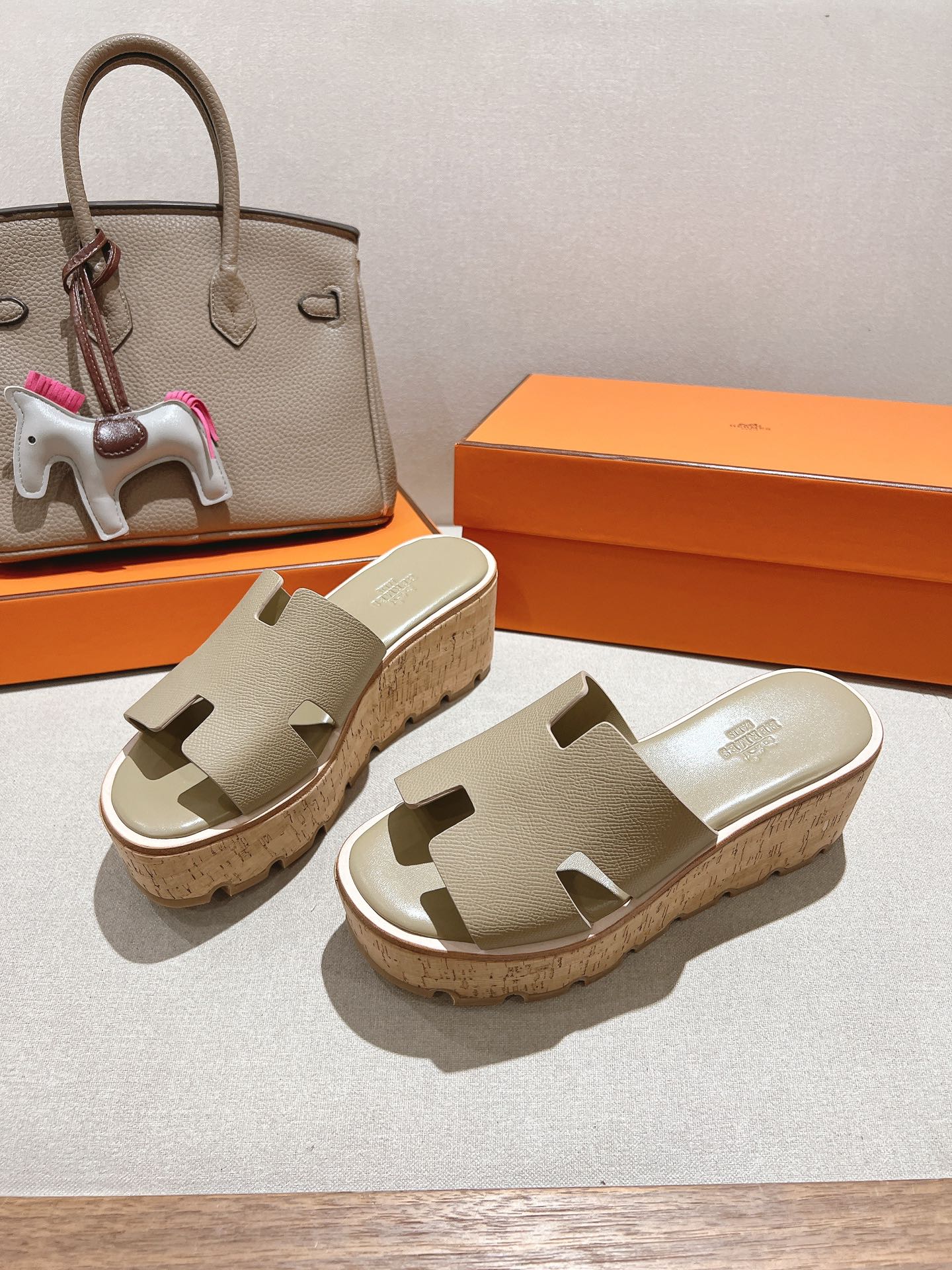 HM 25S HIGH WEDGE SANDALS IN WARM BEIGE LAMBSKIN STYLE 17 - 35