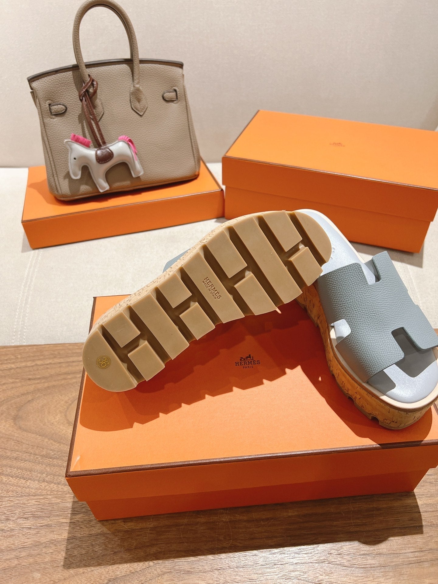 HM 25S HIGH WEDGE SANDALS IN LIGHT GREY LAMBSKIN STYLE 13 - 35