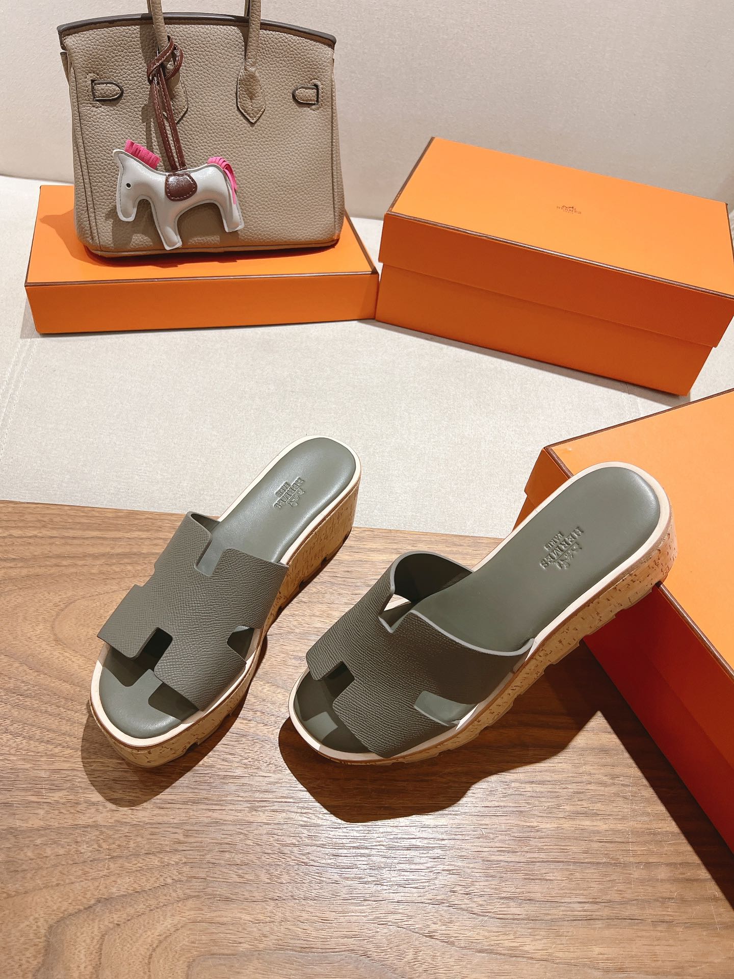 HM 25S HIGH WEDGE SANDALS IN DARK GREY LAMBSKIN STYLE 11 - 35